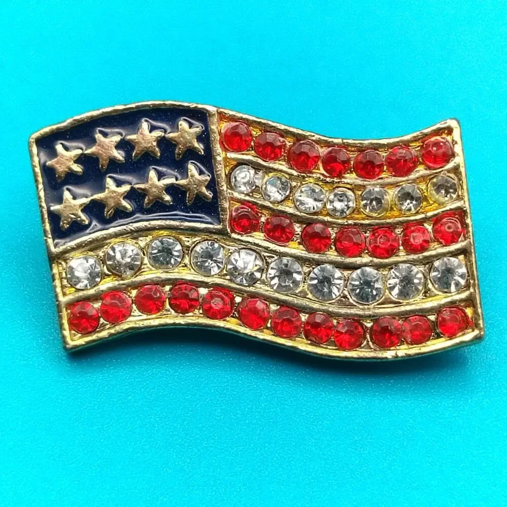 American Flag Rhinestone Pin Brooch USA Patriotic Gold Tone Lapel Hat